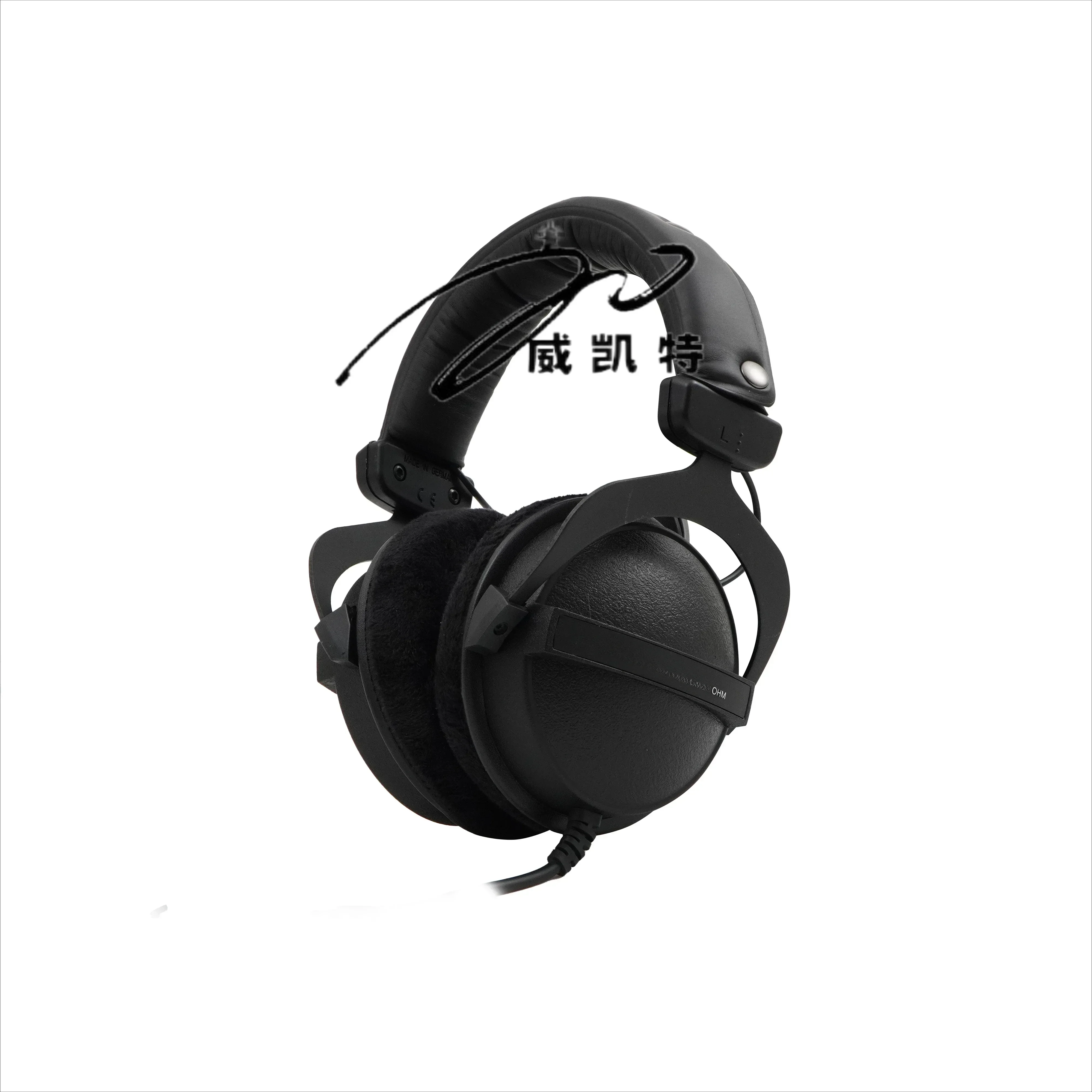 DT 770 professional wired stereo headphones, computer mixing DJ studio equipment, DT770 PRO