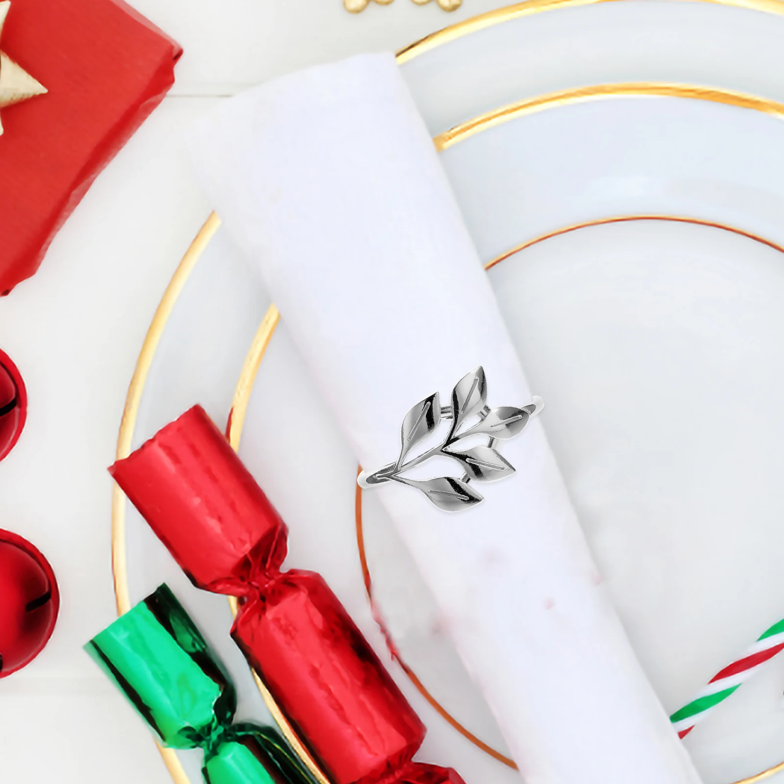 

20Pcs Premium Zinc Alloy Napkin Rings Leaf Design Creative Dining Decors for Holiday Receptions and Special Occasions