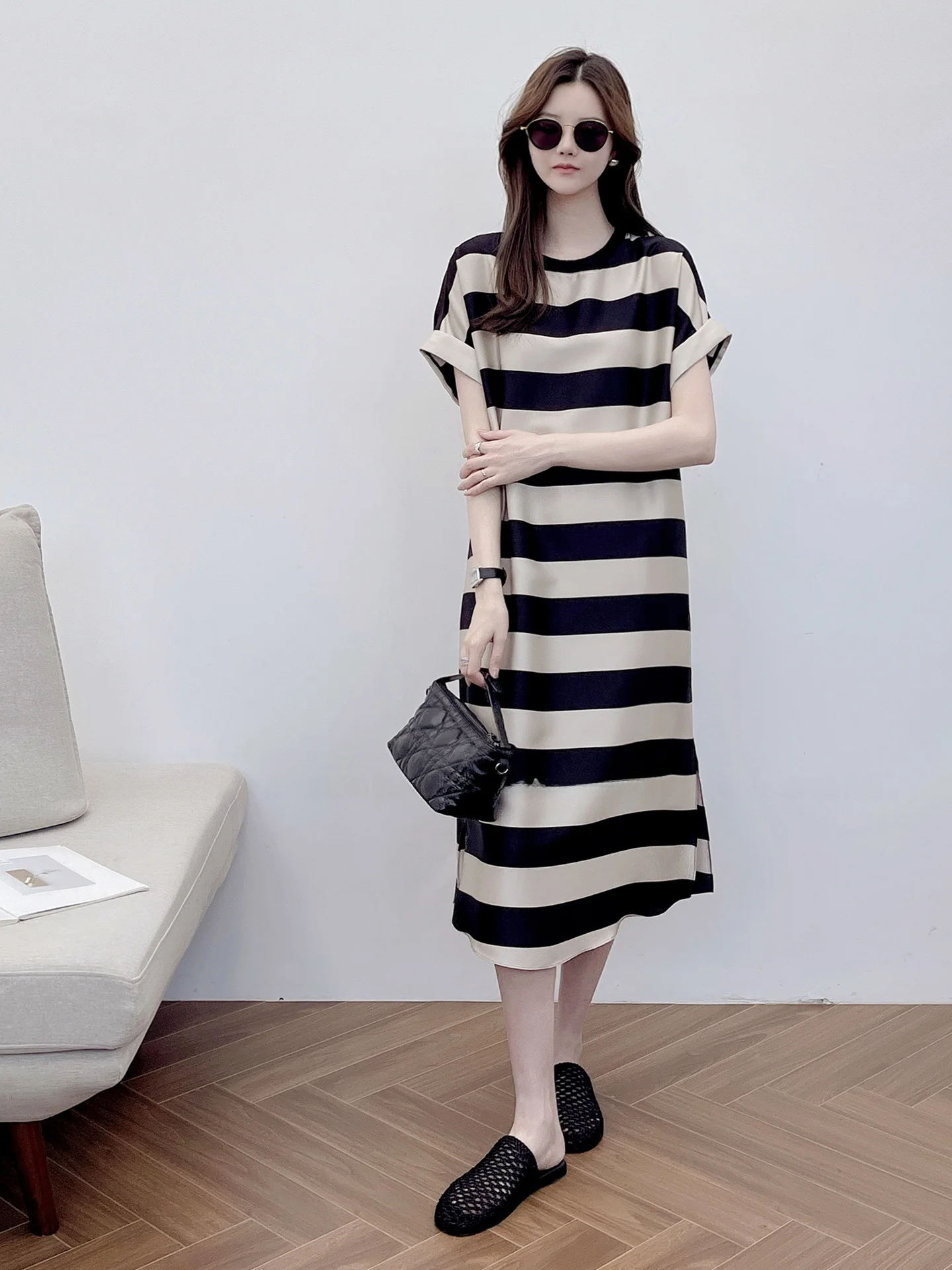 

Silky Satin Acetate Loose Women's Dr Summer Long Striped T-irt Skirt Korean Sle Loose Waist Regular Sve Polyester F...