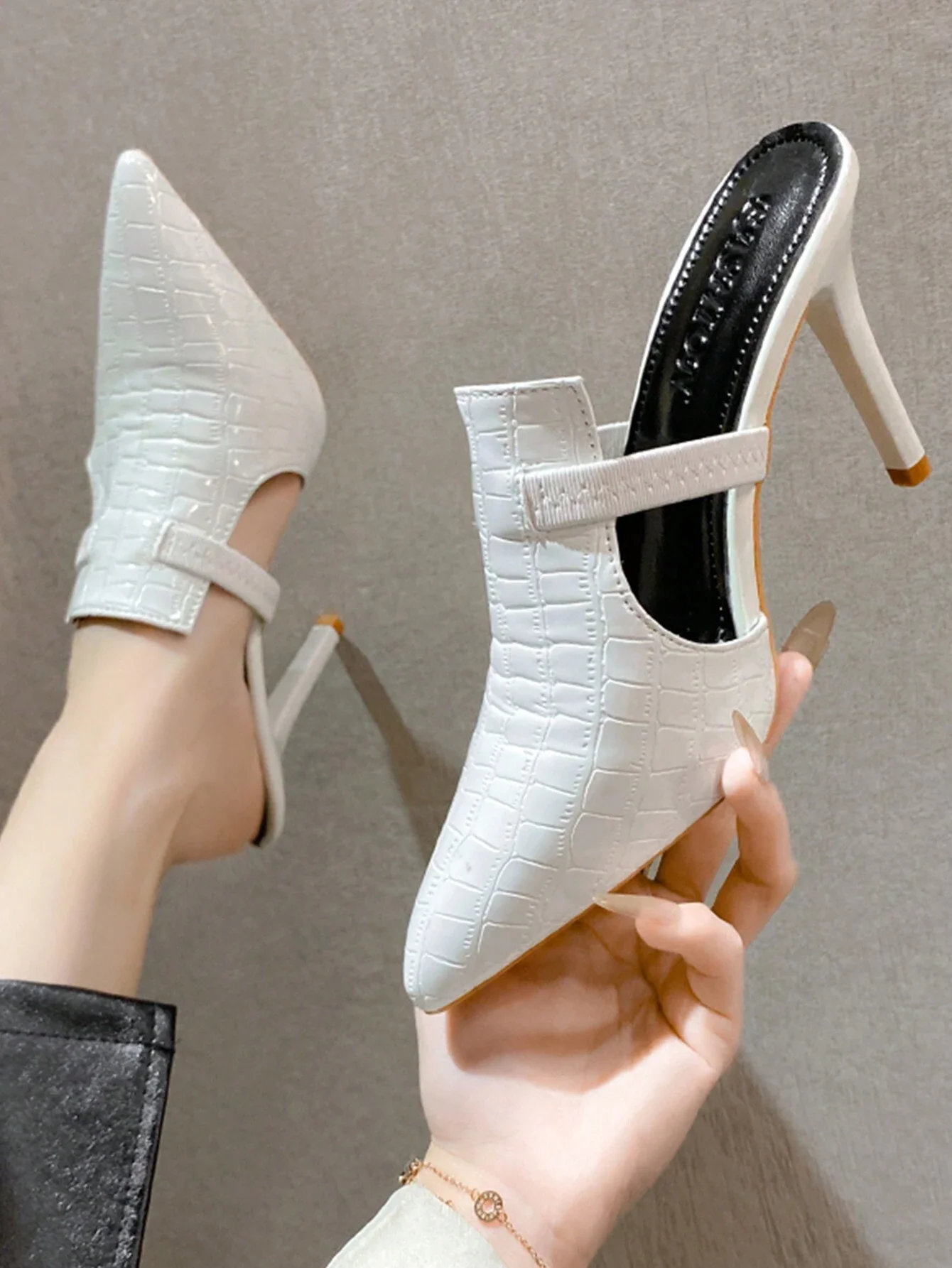 

Универсальные женские сандалии с закрытым носком в европейском и американском стиле, модные однотонные сандалии на высоком каблуке с неглубоким горлышком