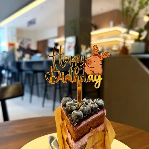 Akryl Capybara tårtdekoration för barn födelsedag babyshowerfest söta djur dekorationstillbehör 10 best sales tårtdekoration för babyn - №1