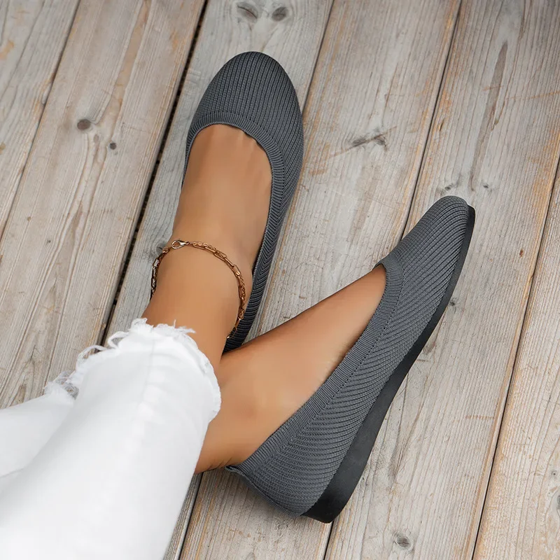 Frühlings-Damenschuhe, neue gestrickte Socken-Sneaker, atmungsaktive Slip-On-Loafer mit runder Zehenpartie, Größe 36-43, leichte Schuhe in Übergröße – Detail 2
