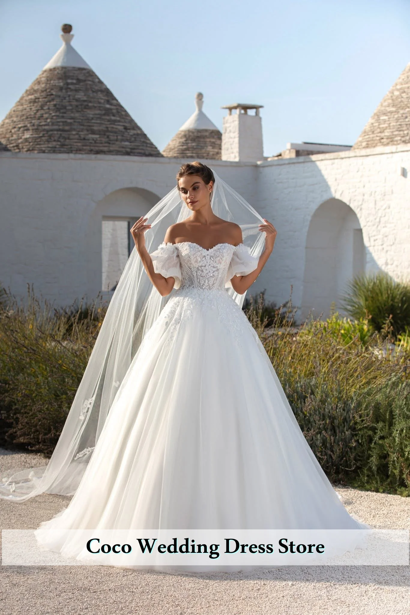 

Customized Elegant Sexy Off The Shoulder Wedding Dresses A Line Lace Appliqued Boho Tulle Bridal Gowns Bride Dress