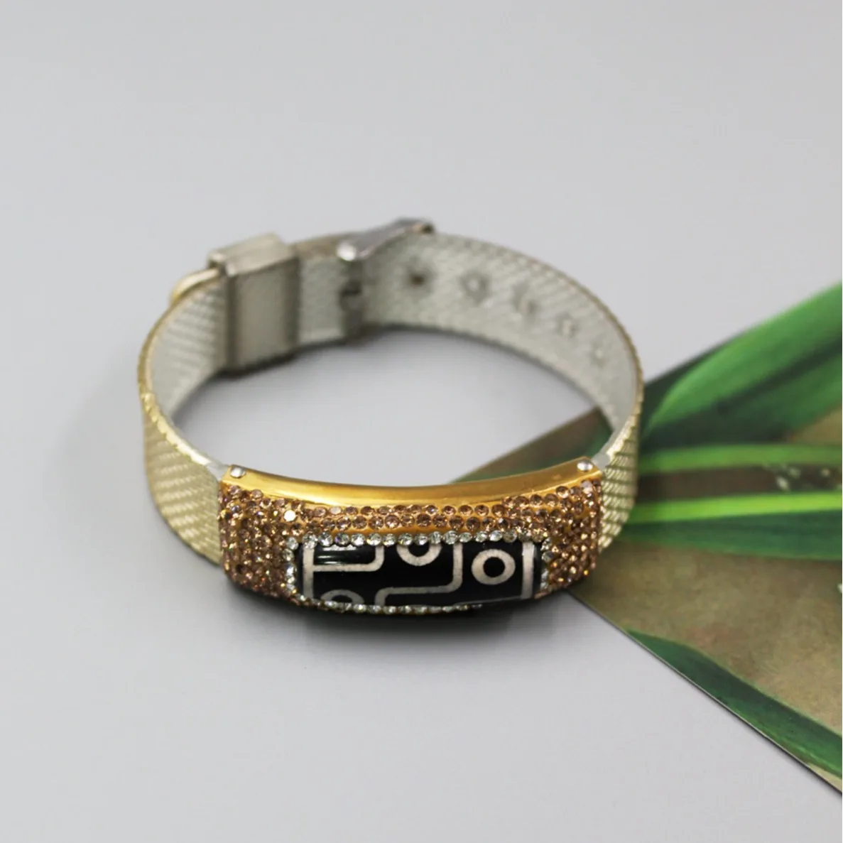 

Tibetan jewelry natural nine-eye dzi bead agate couple's daily accessories high-end bracelet jewelry