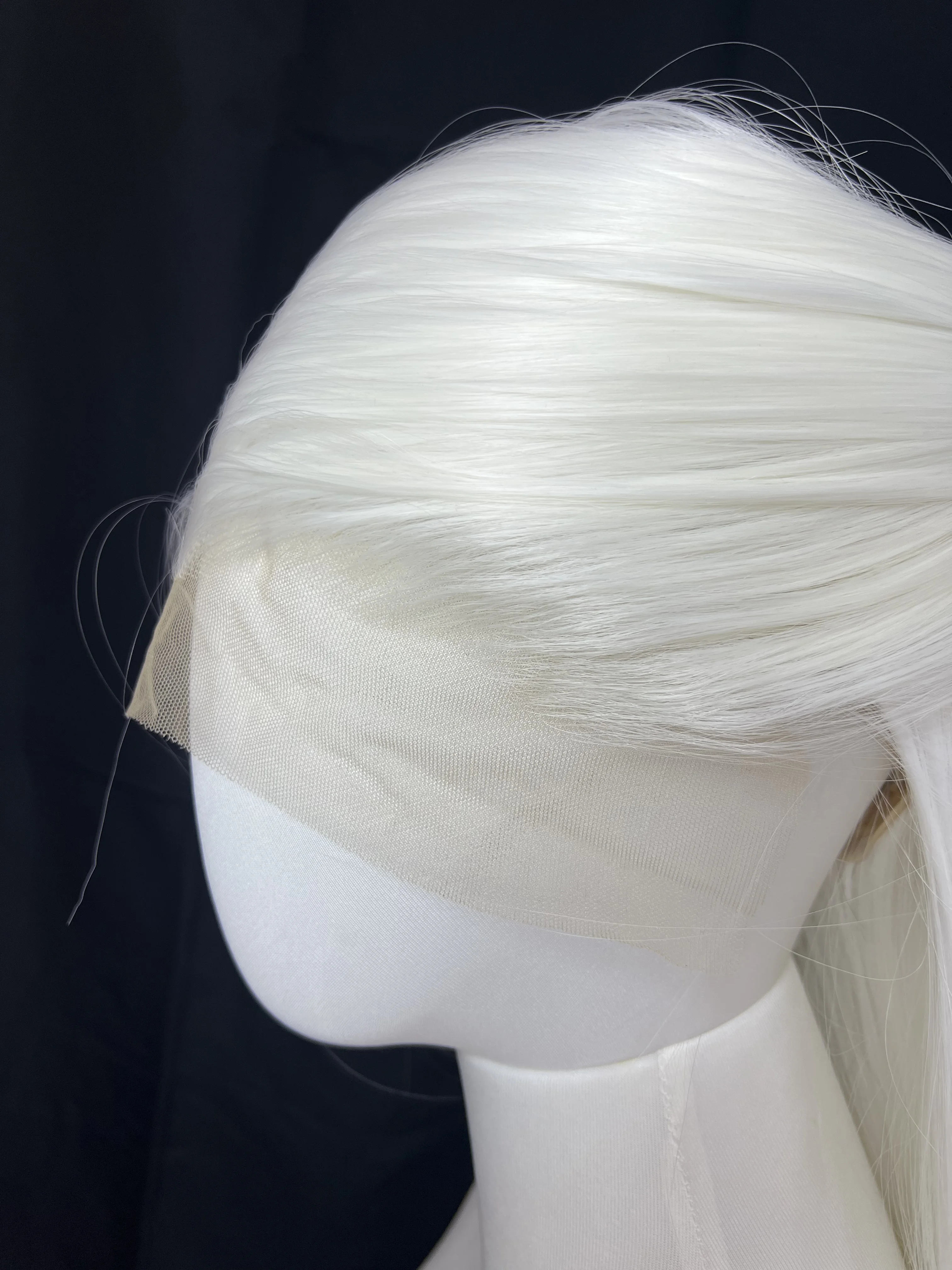 13x6 White Lace Wig for Women 26inch Long Straight Hair Wigs Free Part Nature Hairline Synthetic Wigs Cosplay Lace Frontal Wig view 4