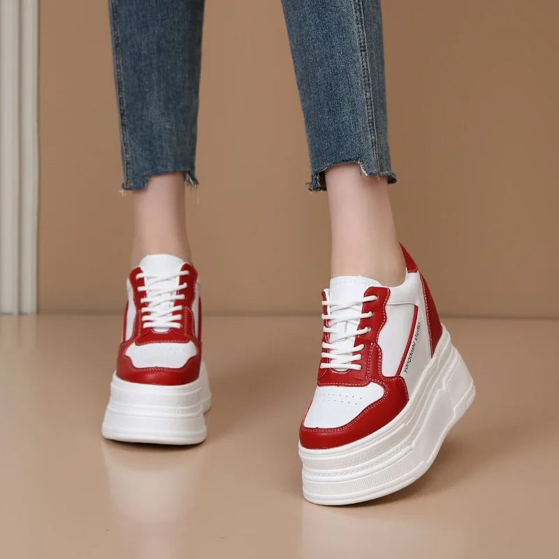12 cm Damen-Plateau-Sneaker, lässig, für den Außenbereich, einfaches Design, Skateboard, bequeme Schnür-Sneaker, Laufschuhe, Sportschuhe für Damen