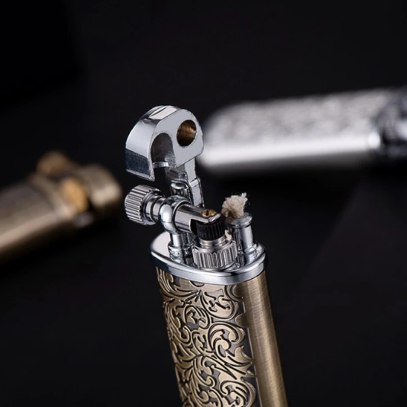 Vintage Engraved Pattern Flint Lighter, Open Flame, Metal, Raised Arm, Grinding Wheel Ignition, Men\'s Gadgets
