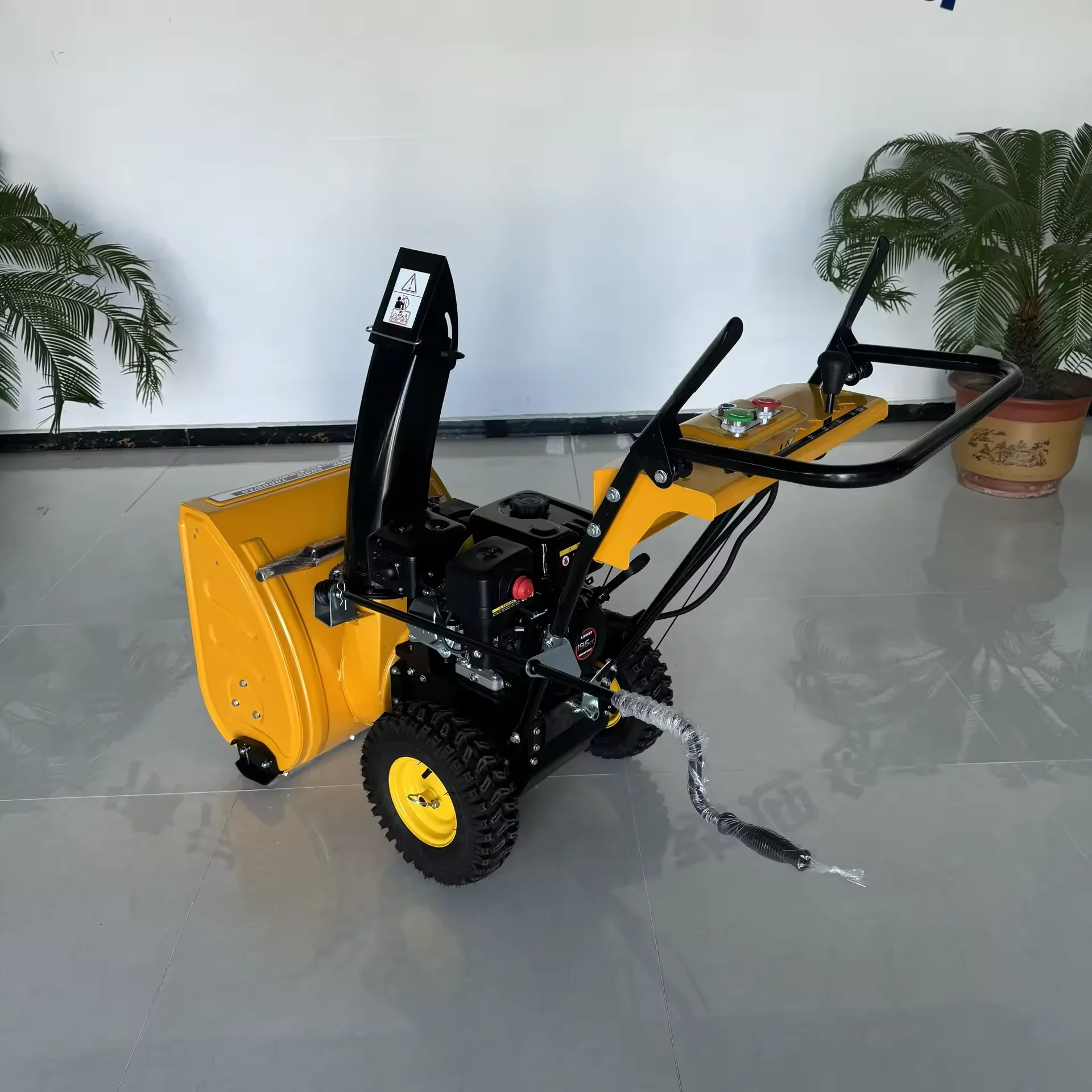 Gas-Powered Energy Saving And Low Consumption Small Snow Removal Equipment Manual Start Snow Thrower