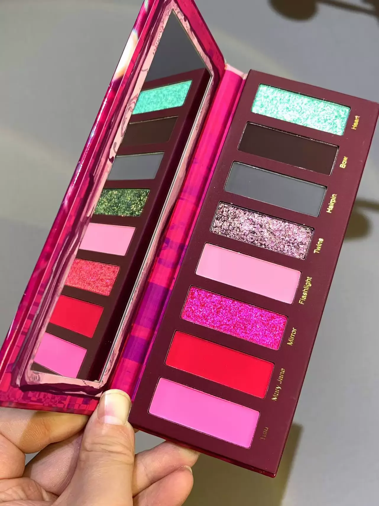 ナリミ 10色アイシャドウパレット マットカメレオン シマー 長持ち ナチュラルアイシャドウメイク