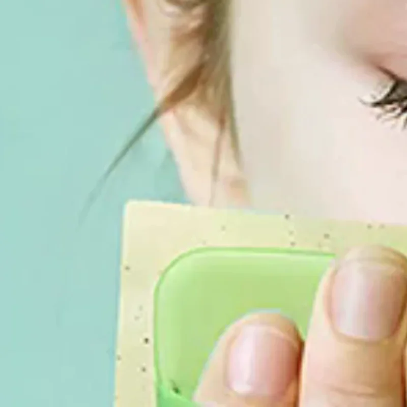 100 Sheets/Box Oil-Absorbing Paper With Mirror & Puff Portable Oil-Holding Bamboo Charcoal Paper For Makeup