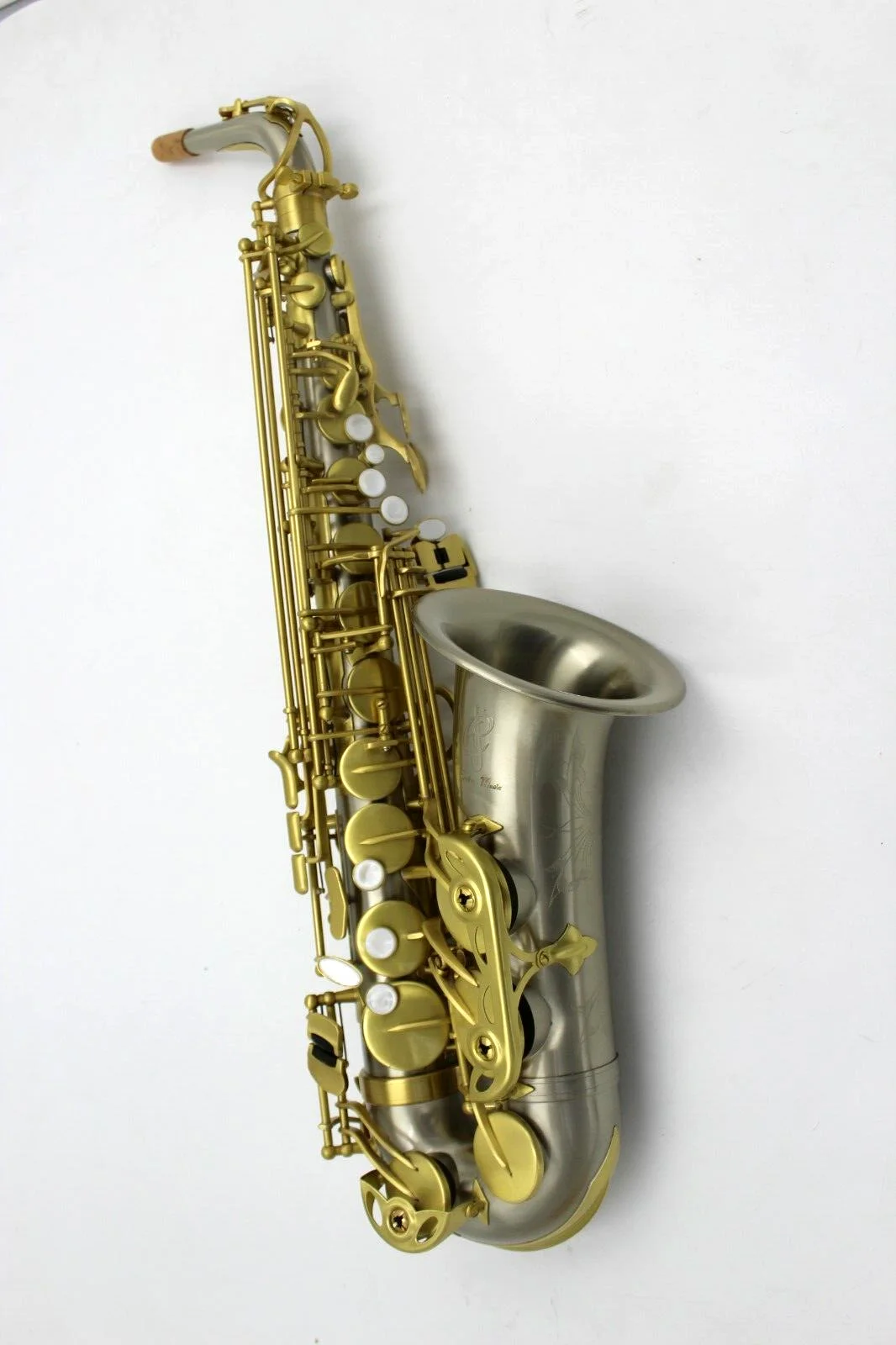 Eastern music professional white copper alto saxophone