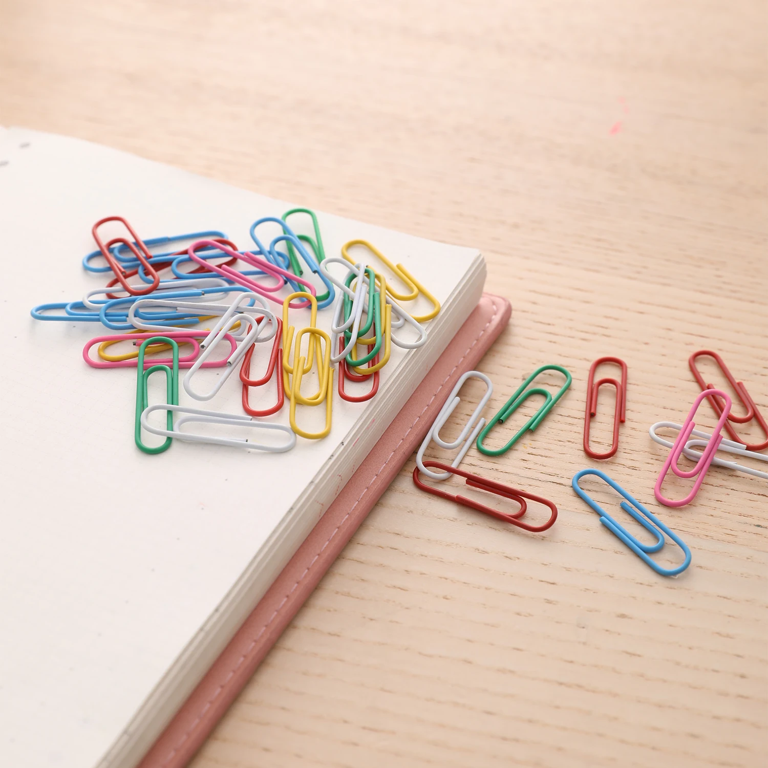 Deli-clips de papel de 33mm y 50mm, Clip de papel plateado, marcapáginas coloridos, Clip de marcado, papelería para libros, suministros escolares y de oficina, 3 cajas