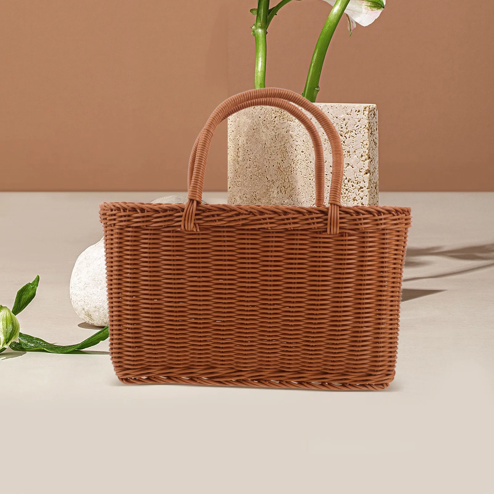 

Wicker Picnic Basket with Handle, Rustic Vegetable Gathering Tote, Farmhouse Bread and Fruit Storage, Hand-Woven Beach Handbag