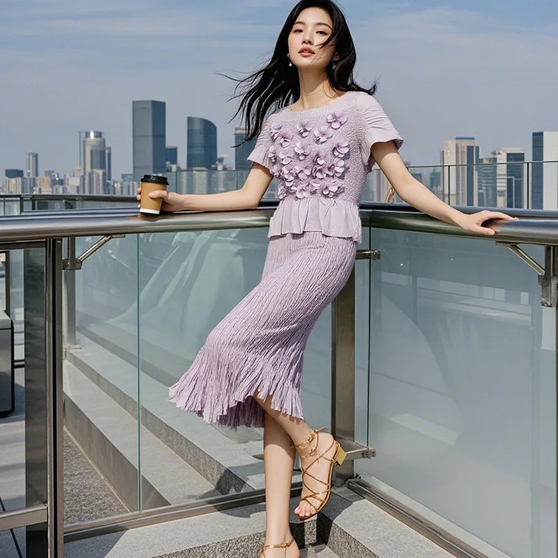 Miyake Design จีบชุดผู้หญิงจีบปักแขนสั้นเสื้อยืด + กระโปรง A-Line Chic 2 ชิ้นชุด