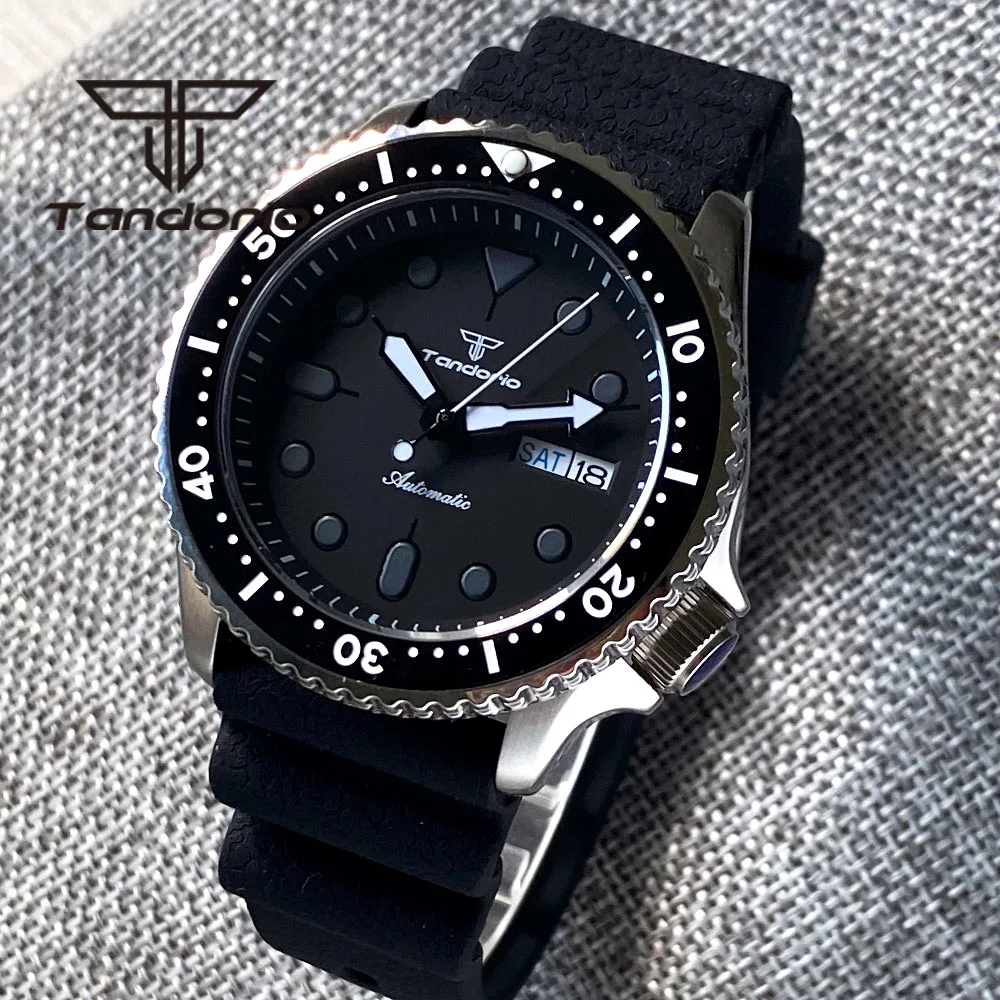 

Tandorio NH36A Week Date Display 41mm Automatic 200m Diving Men Wristwatch Black Dial Sapphire Glass Rubber Strap Green Luminous