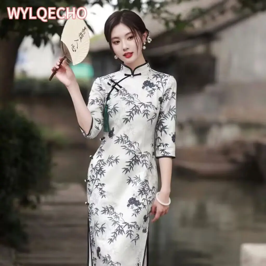 

White Improved Cheongsam Women's Suede Spring 2024 New Fashion Young Temperament Retro Long Qipao dress