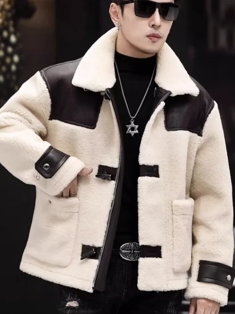 Winter Warm Genuine Leather Real Fur Moto Biker Short Coat New Designer Overcoat Fashion Horn Button Sheepskin Shearling Jacket