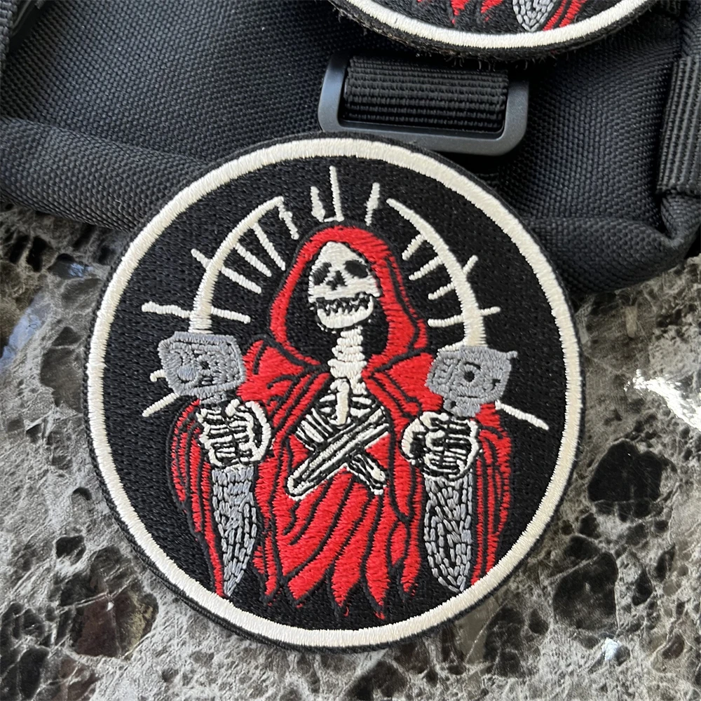 Dual Spear Cloak Skull Aim At You Morale Badge Patches Tactical Armband Military Army Hook&Loop Backpack Embroidery Stickers