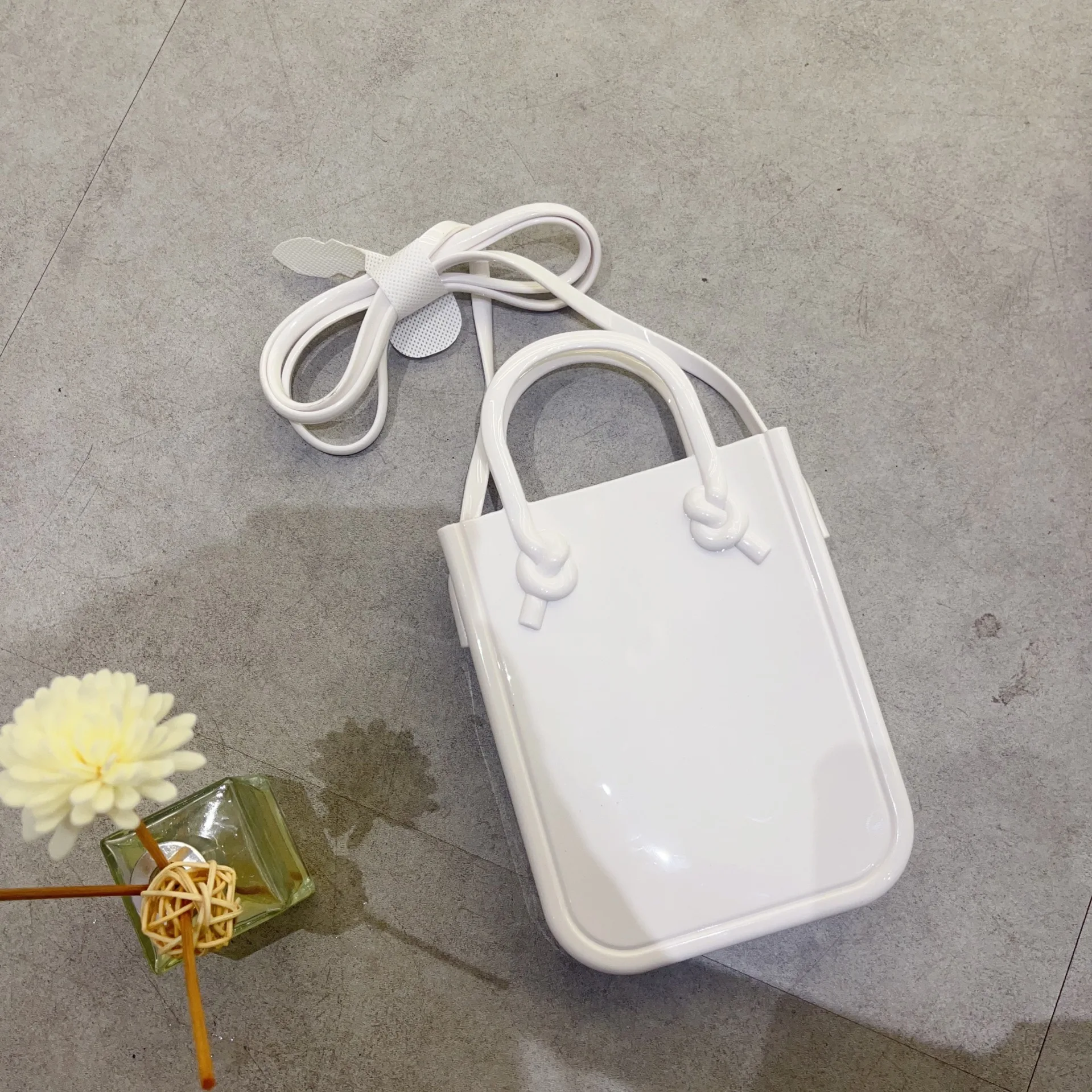 2024 New PVC Jelly Candy Bag Ladies Handbag Fashion Shopping Tote Women\'s Purse Casual Trendy Bags for Girls Mobile Phone Bags