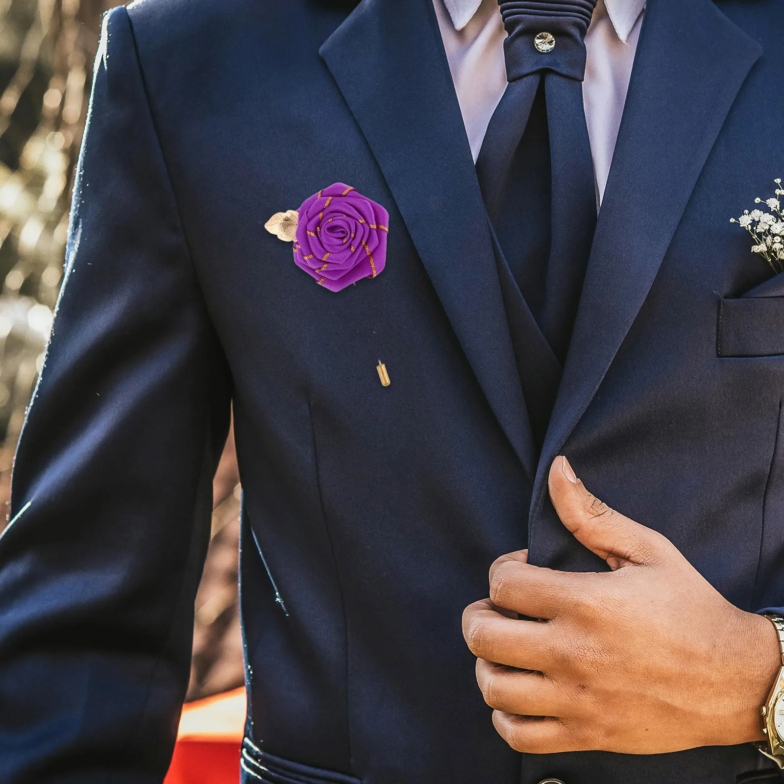

Large Rose Wedding Boutonniere Golden Leaf Long Pin Polyester Lapel Flower Brooch for Suits Parties Events