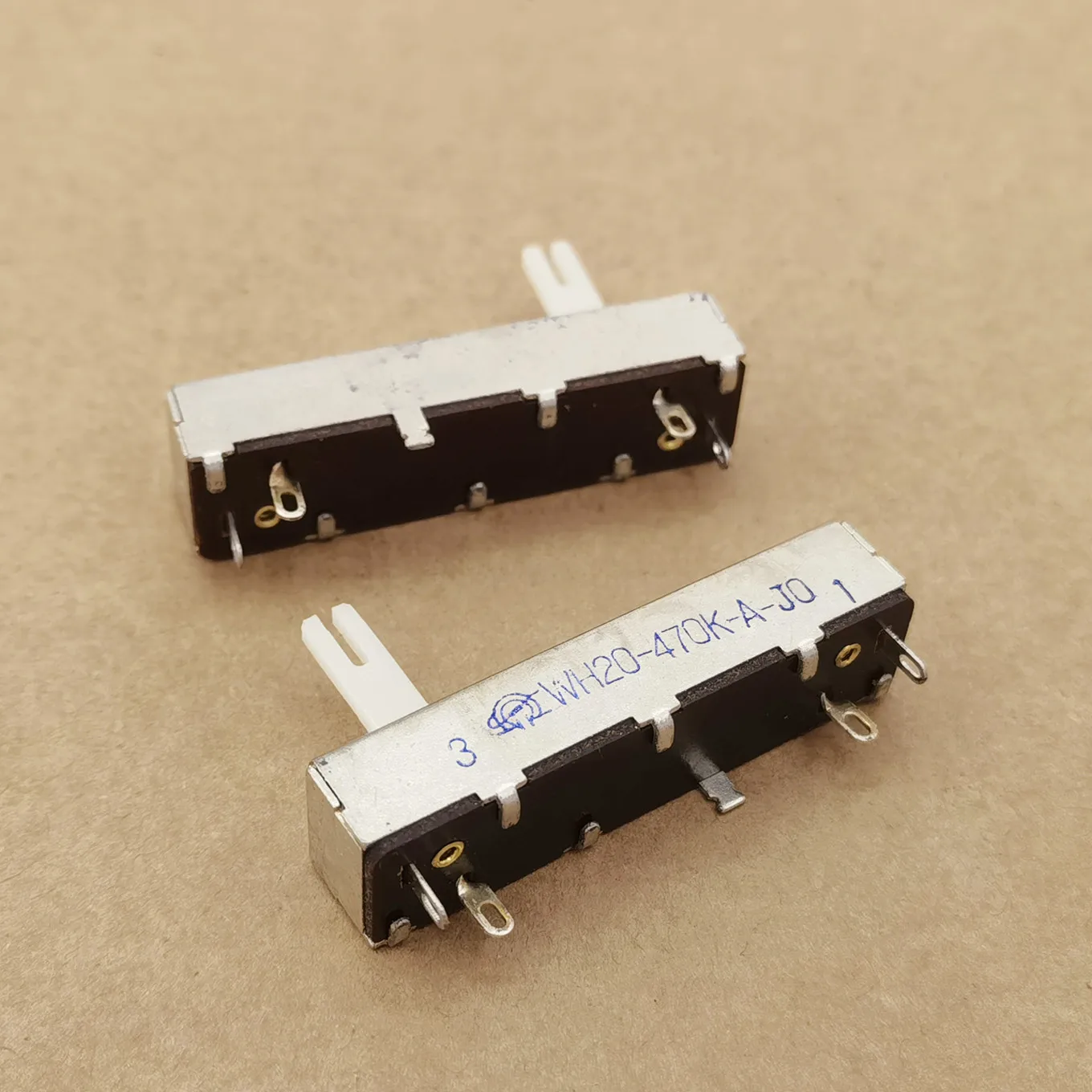 Original new 100% WH20-470K-A WH20-470K-A-JO WH20-470K-A-J0 470KA 5cm single couplet potentiometer (SWITCH)
