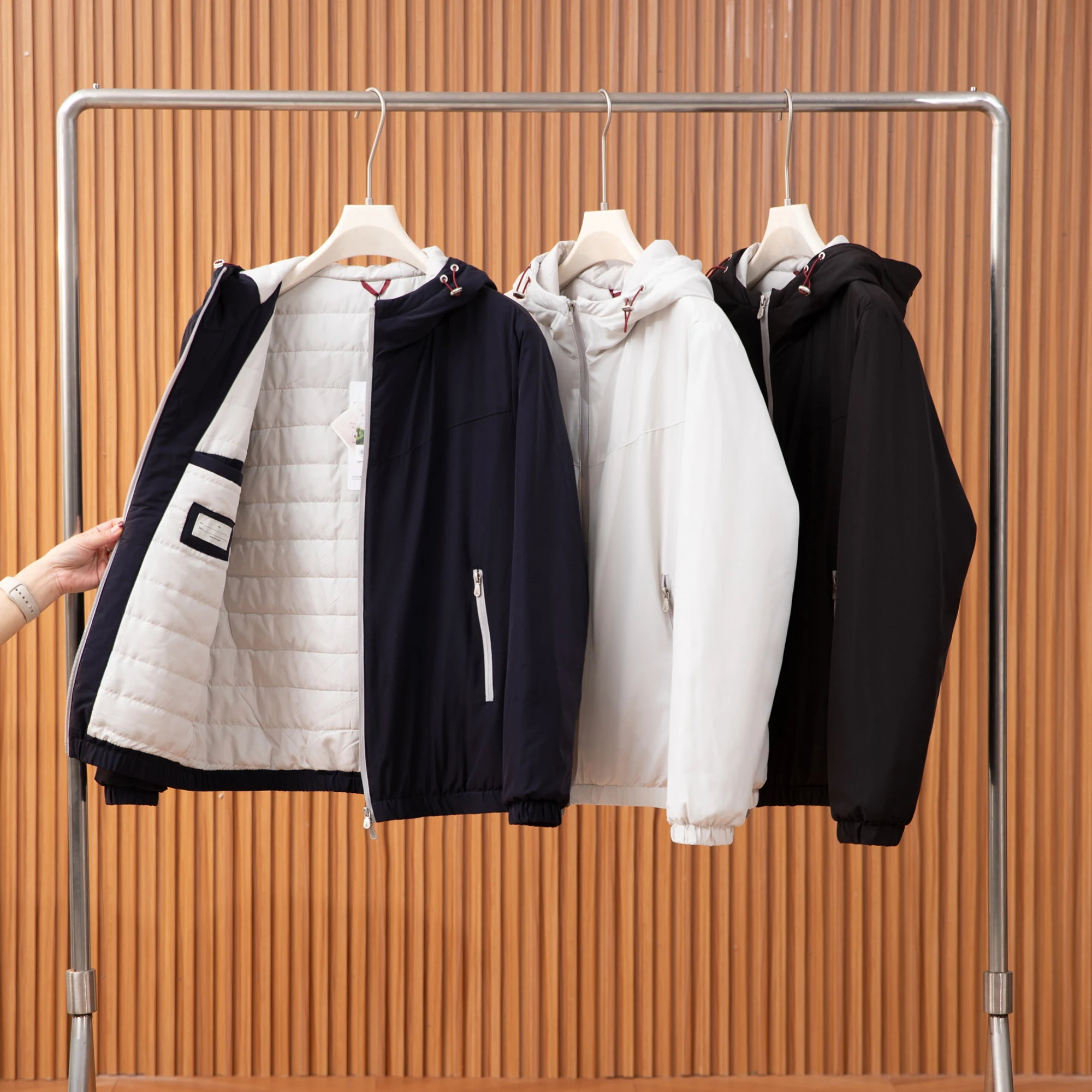 

Modern Luxury Men's Cotton Jaet Silk Filled Lightweight Warm Hooded Windproof Autumn Winter Faion Ci Sle Long Sve