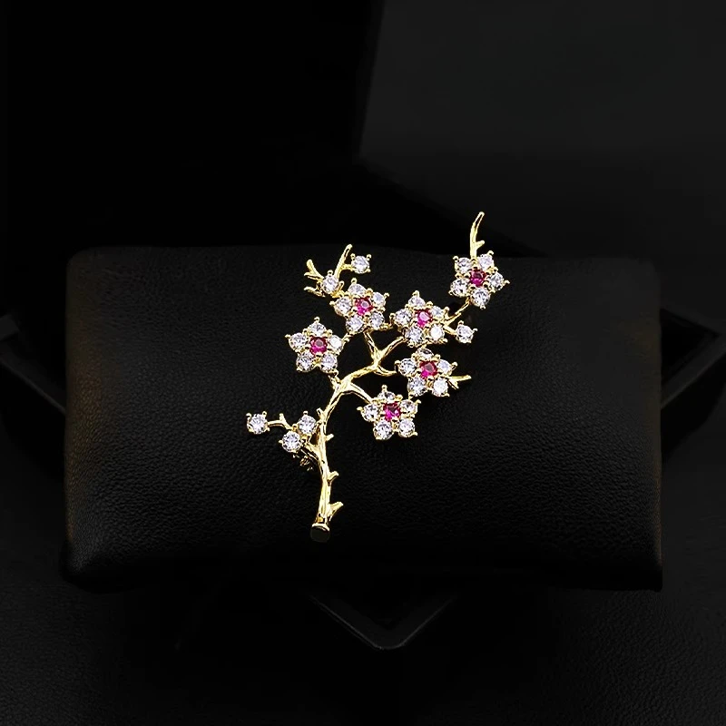 

Plum Blossom Brooch for Women Autumn Winter Coat Decoration Cardigan Lapel Pin Sweater Accessory Flower Jewelry Party Gifts 6010