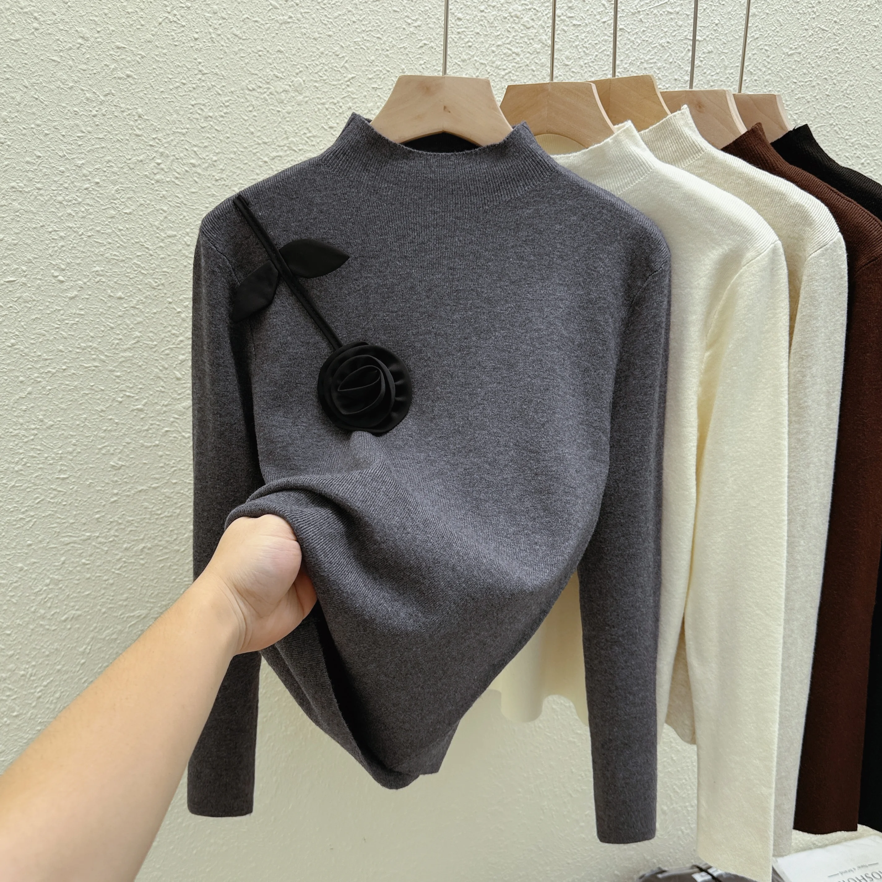 

Women Autumn Winter Long Sleeved Soft Warm Pullovers New Elegant Dimensional Flowers Sweater Turtleneck Simple Knitwear Jumpers