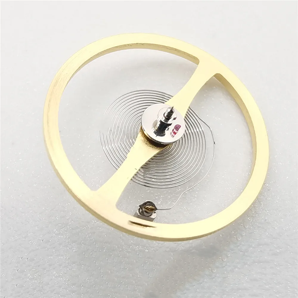 استبدال جزء إصلاح عجلة توازن الساعة لساعة 8200 8215 توازن حركة الساعة مع زنبرك الشعر لأدوات صانع الساعات