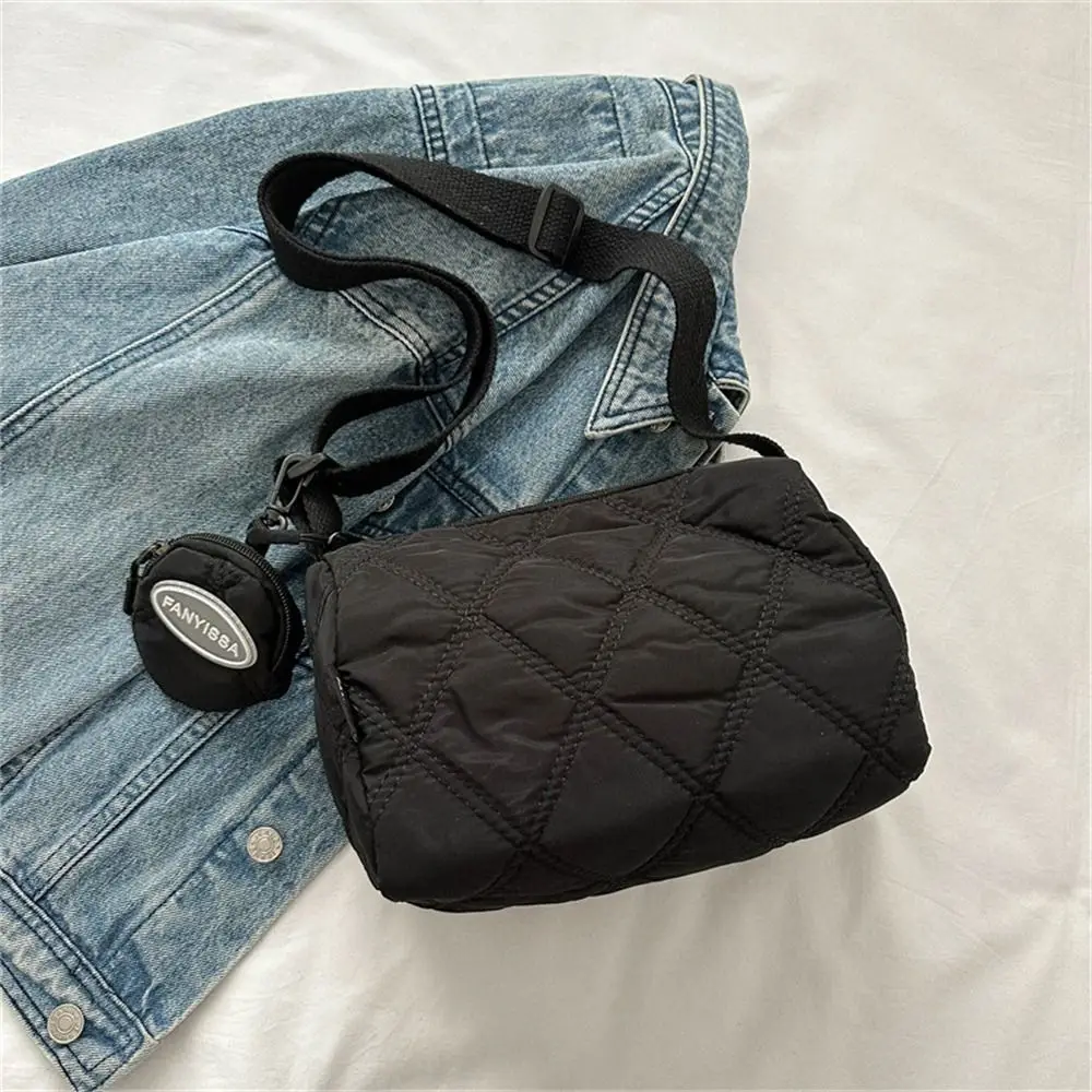 Women Fashion Quilted Shoulder Bags Down Cotton Padded Handbags Puffy Messenger Bag Casual Solid Color Commute Bags Shopping Bag