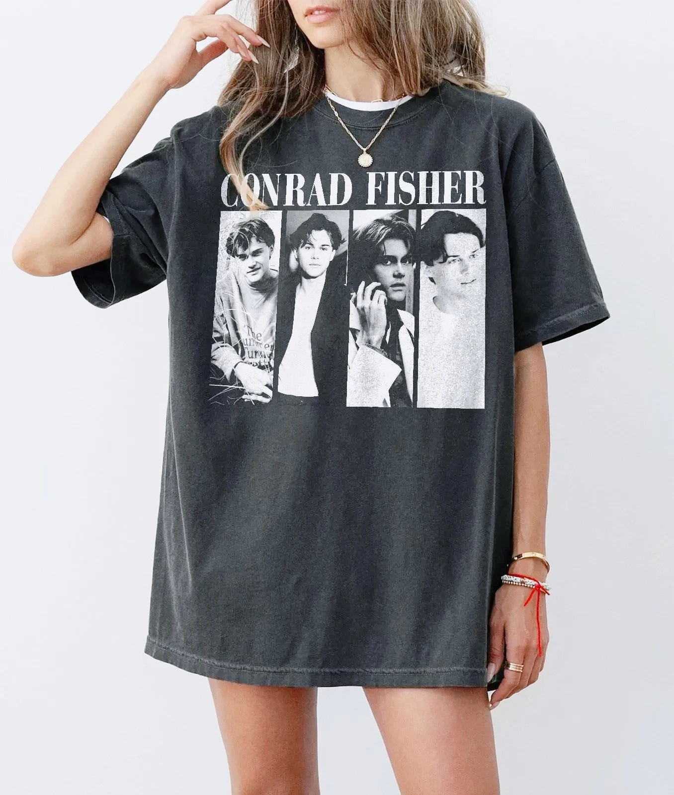 قميص كلاسيكي كونراد فيشر فريق كونراد الصيف تحولت قميص جميل كونراد فيشر قميص الصيف الرومانسية قميص الفتاة عشاء