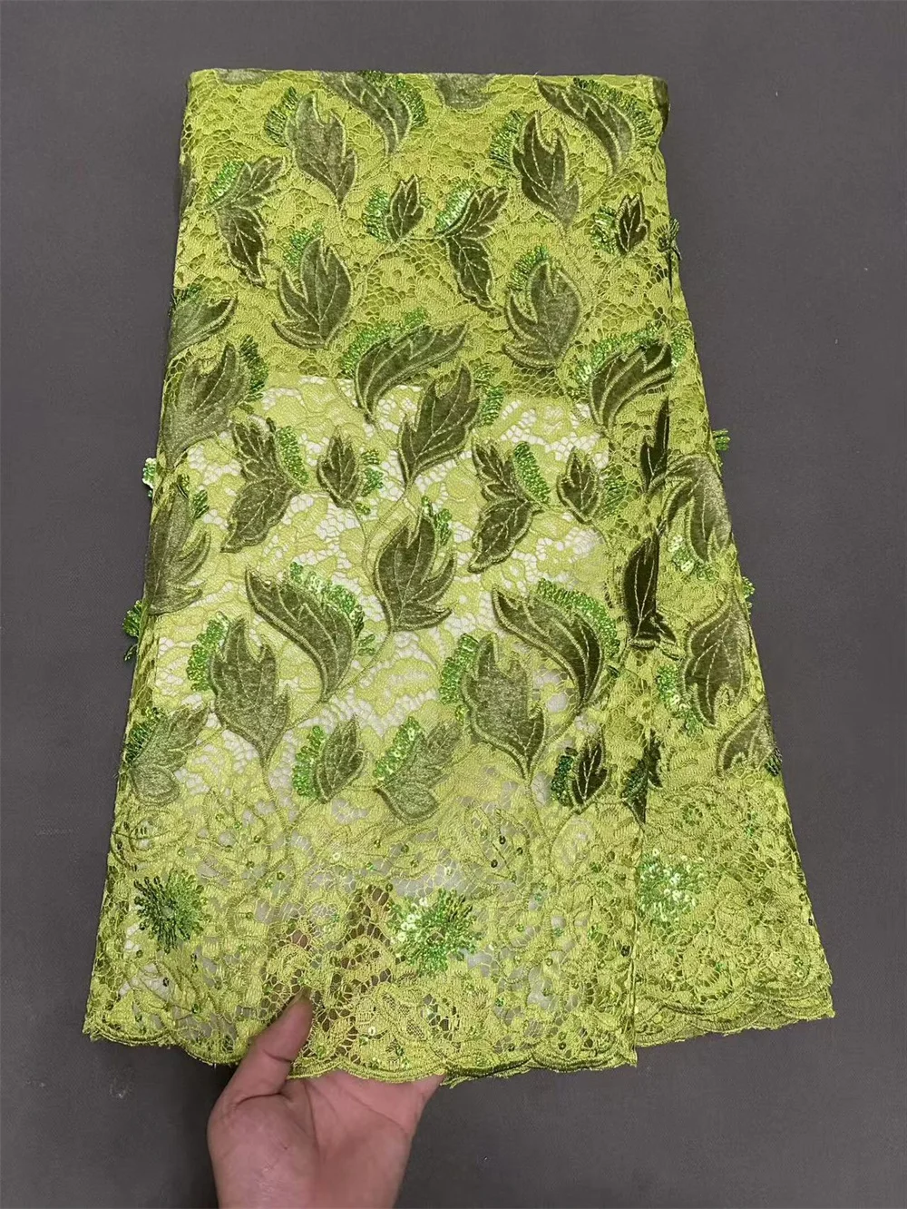 قماش دانتيل مخملي فاخر 5 ياردات جودة عالية 2025 قماش دانتيل أرجواني موضة ترتر قماش دانتيل أفريقي للنساء فستان Hm186-1