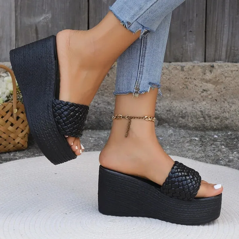 Wedges Slippers for Women Platform Sandals Woman Summer Chunky Platform Wedge Heels Sandals Woman Light Thick Sole Beach Shoes