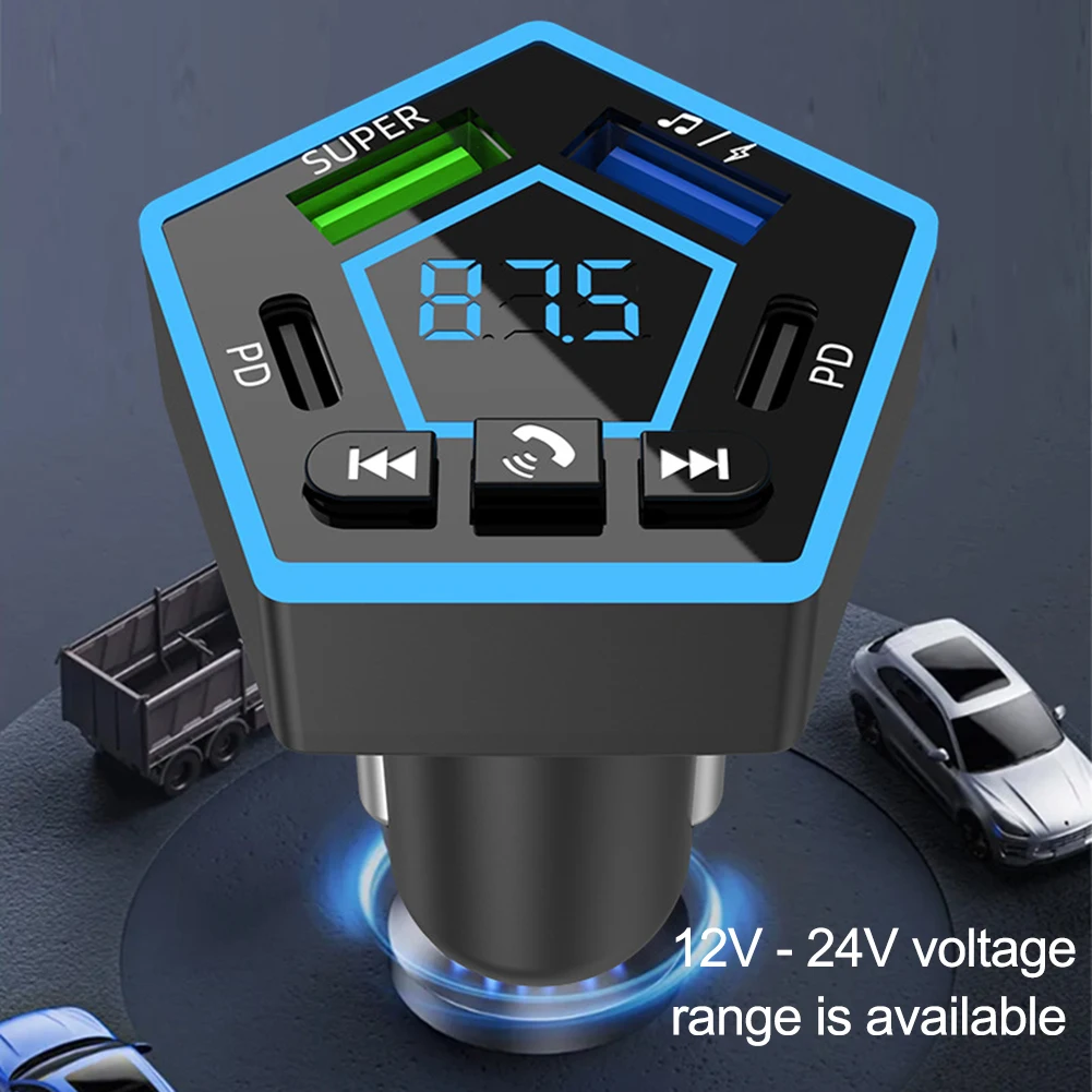 ドライビングエクスペリエンス 4ポートカーチャージャー ブラック コンパクトデザイン 抜群の音質 高い汎用性