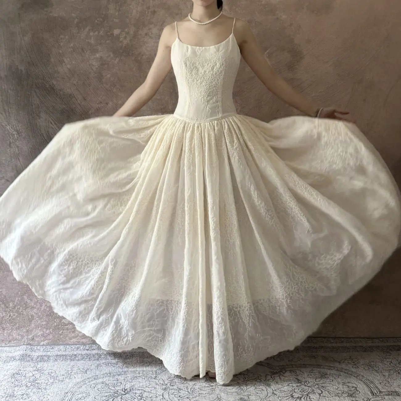 Ballet Style Embroidered Lace Dress French Summer Vacation Heavy Industry Long /Short Style Temperament Slim Strap Dress w1428