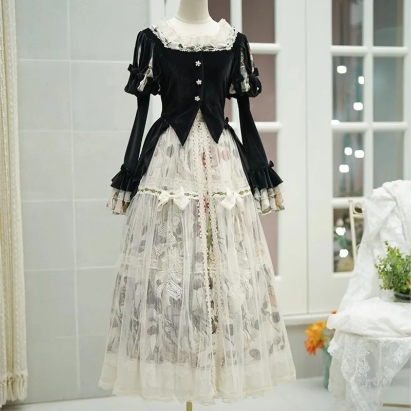 Elegant long-sleeved vintage dress