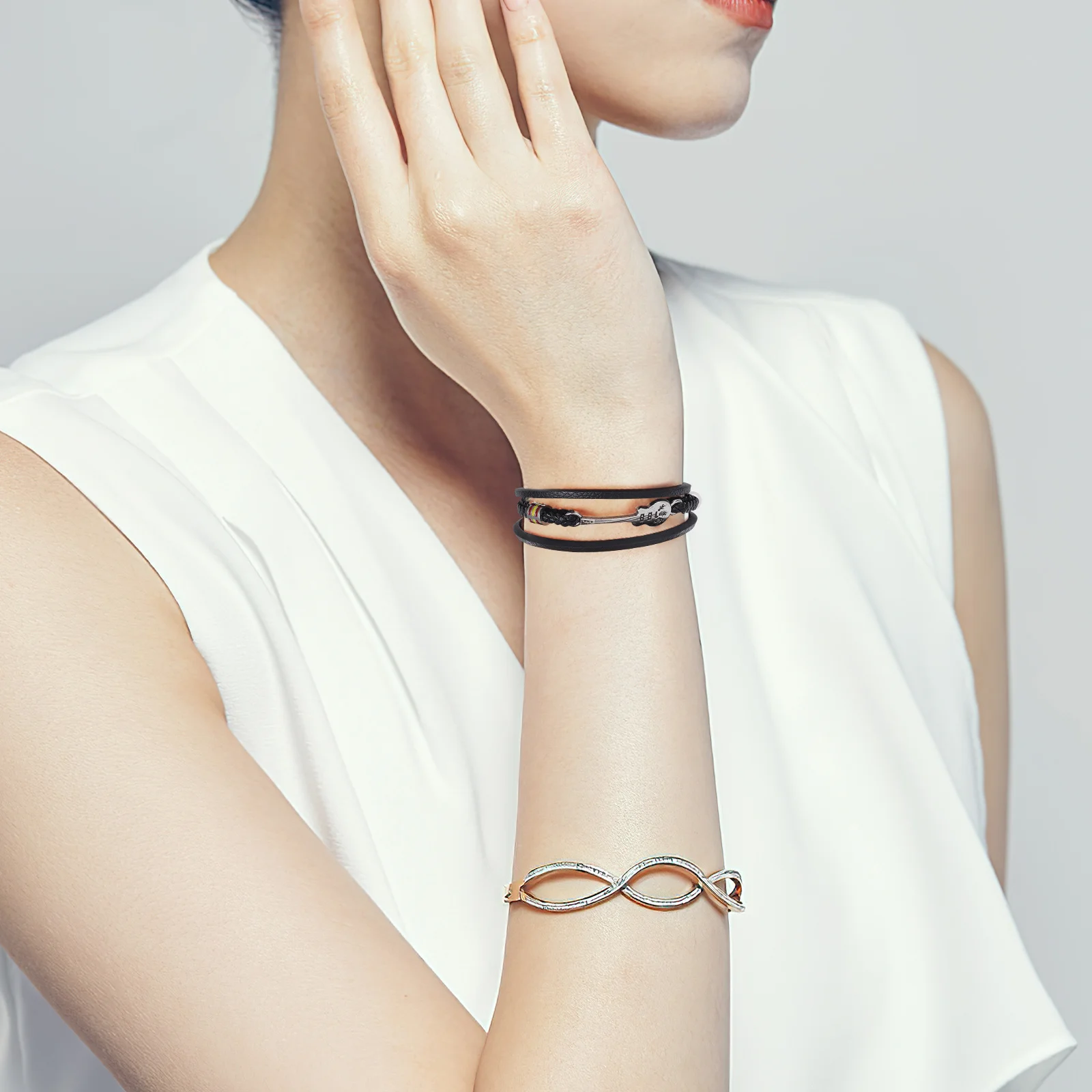 1 قطع بارد نمط بو سوار الكفة الإسورة الأسود متعدد الطبقات الغيتار تصميم الرجال الفتيان مجوهرات بسيطة بو سوار