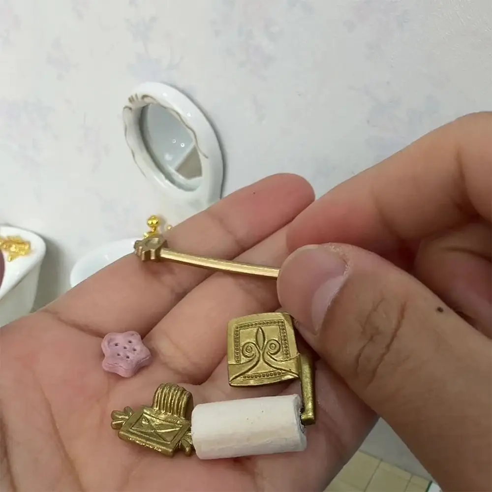1/12 escala casa de bonecas móveis saboneteira ouro em miniatura toalheiro papel lareira acessórios modelo casa boneca toalheiro conjunto