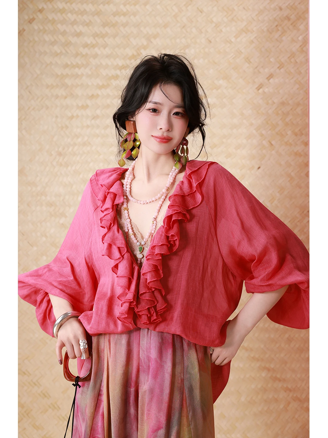 

Красная женская рубашка с длинным рукавом Bellflower, свободного кроя, дышащая, с V-образным вырезом, в китайском стиле, Dangdang Somes, летняя новинка