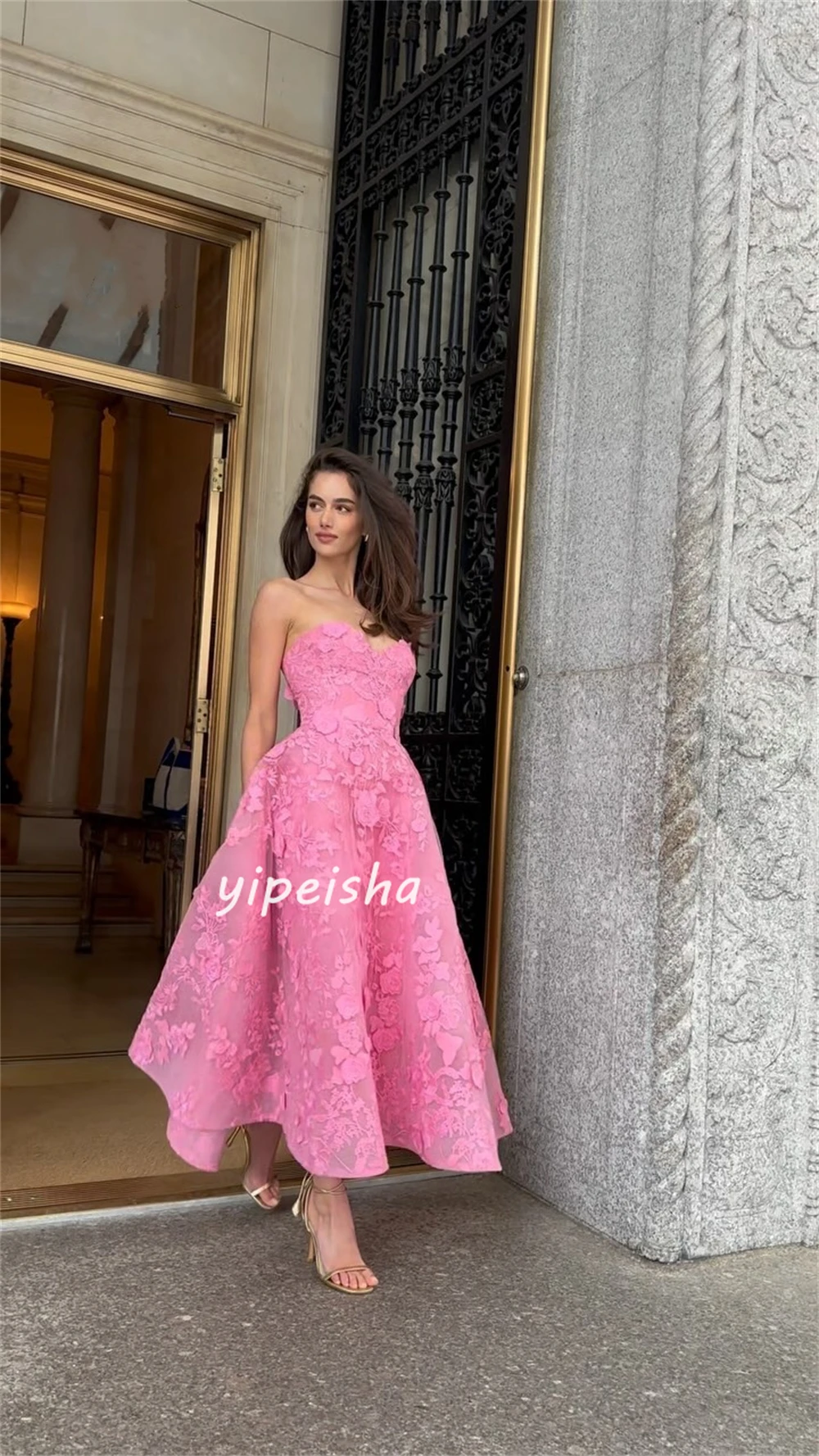 Customized Evening Saudi Arabia Lace Applique Ruched Cocktail Party A-line Strapless Bespoke Occasion Gown Midi Dresses