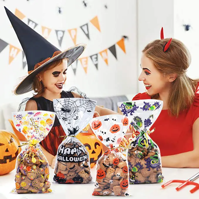 50pcs Halloween Cellophane Treat Bags Ghost Pumpkin Plastic Goodie Candy Bag for Kids Clear Snack Bag Halloween Party Decoration