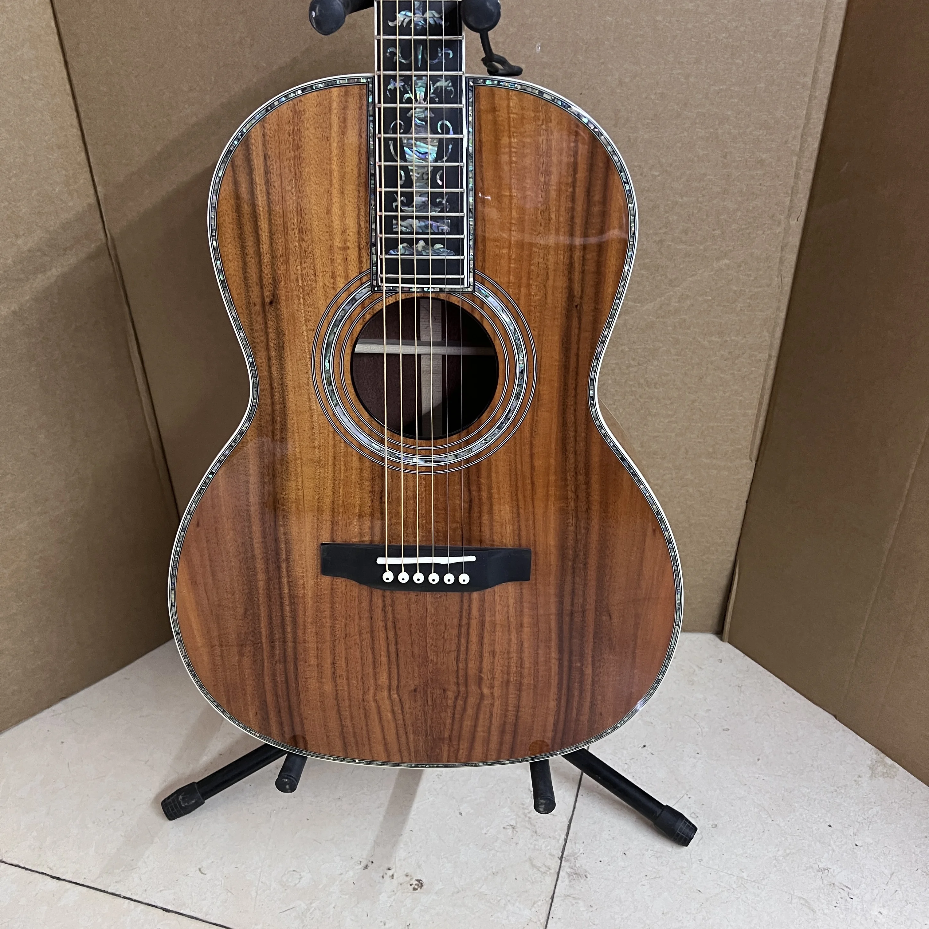 

Brown Natural KOA Wood Color 00045 Acoustic Guitar High-end Version Vase Inlaid Finger Board Ebony Fretboard Solid Top Bone Nut