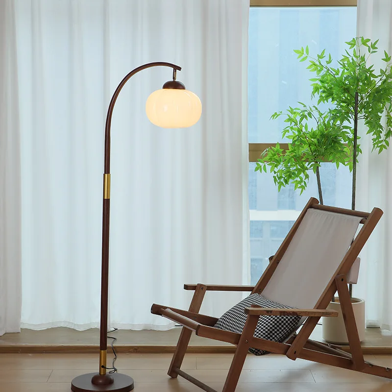 

Floor lamp living room sofa French retro medieval American high-end atmosphere study bedroom vertical desk lamp