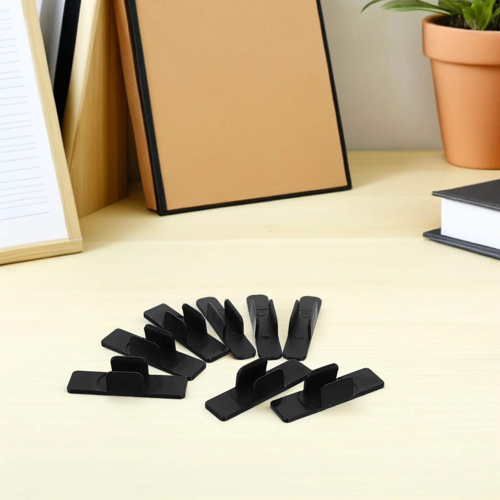 24 قطعة أصحاب قلم رصاص لاصق أسود متوافق مع 7-8 مللي متر 9-10 مللي متر أدوات الكتابة منظم مكتب الحافظة حامل قلم جدار جبل #1