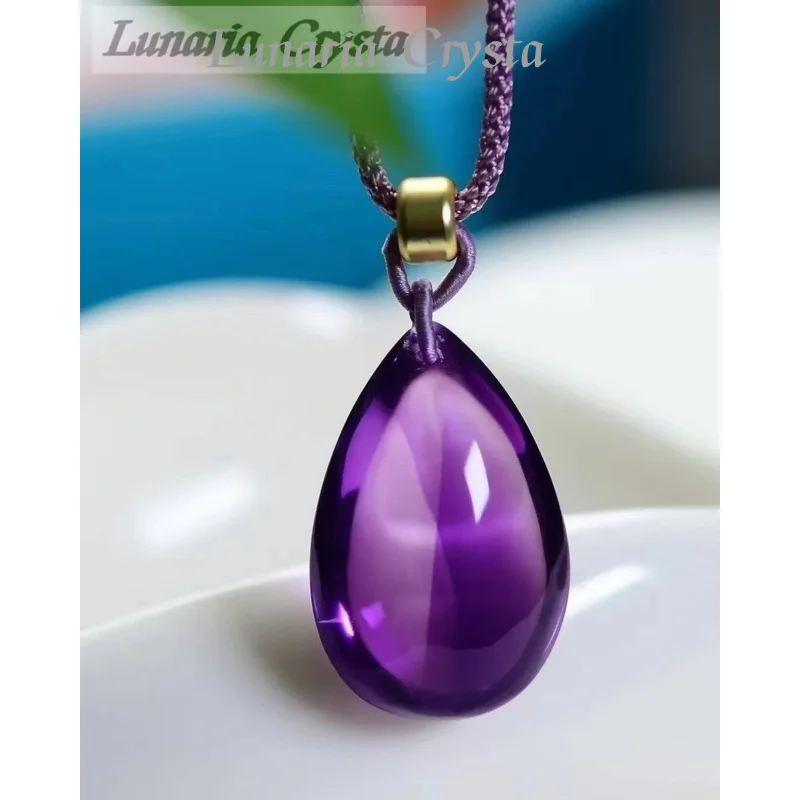 

Розовый кристаллический аметистовый кулон-подвеска: натуральное ювелирное украшение из драгоценного камня, приносящее защиту любви и удачу