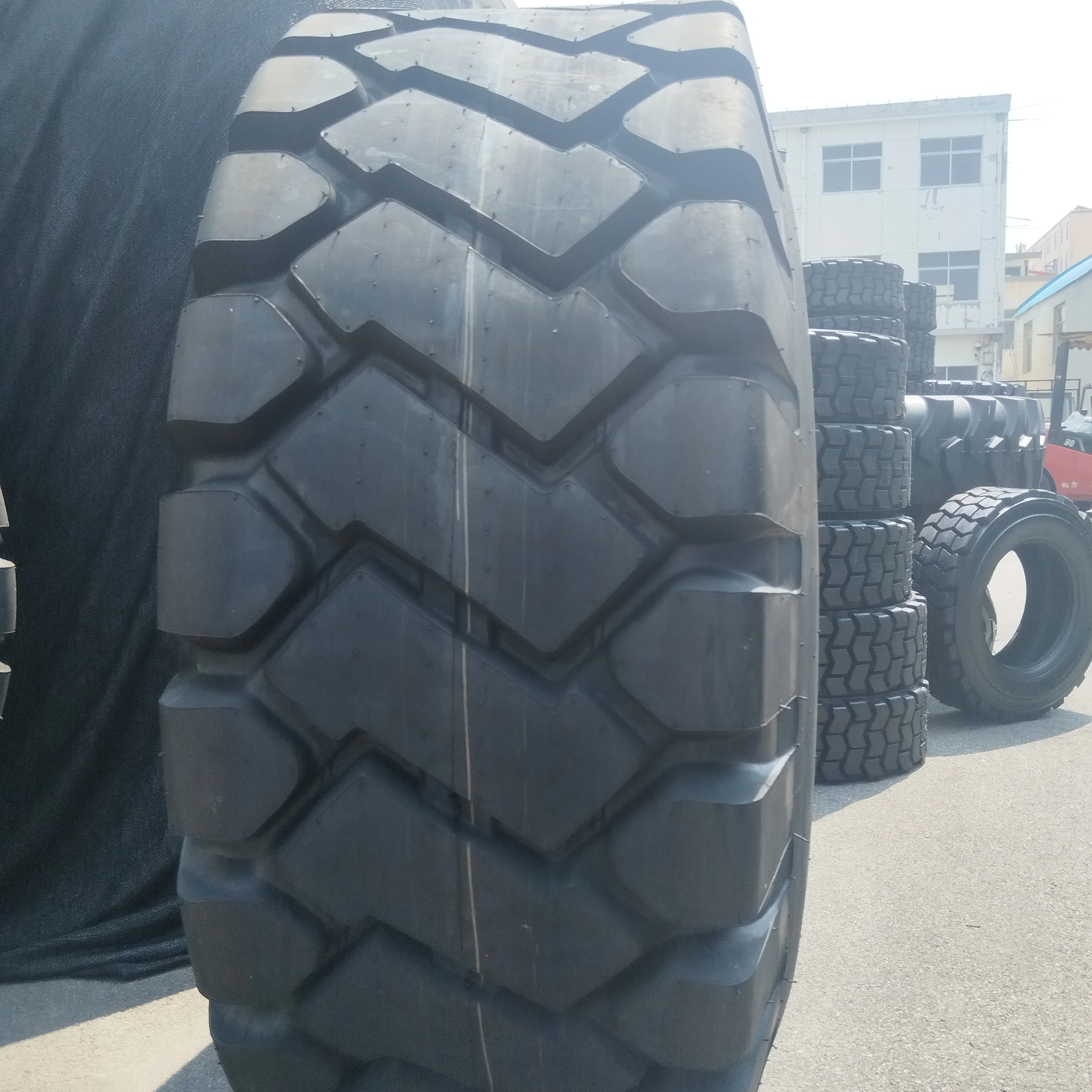

OTR TIRE E3ST313 23.5-25-24TL