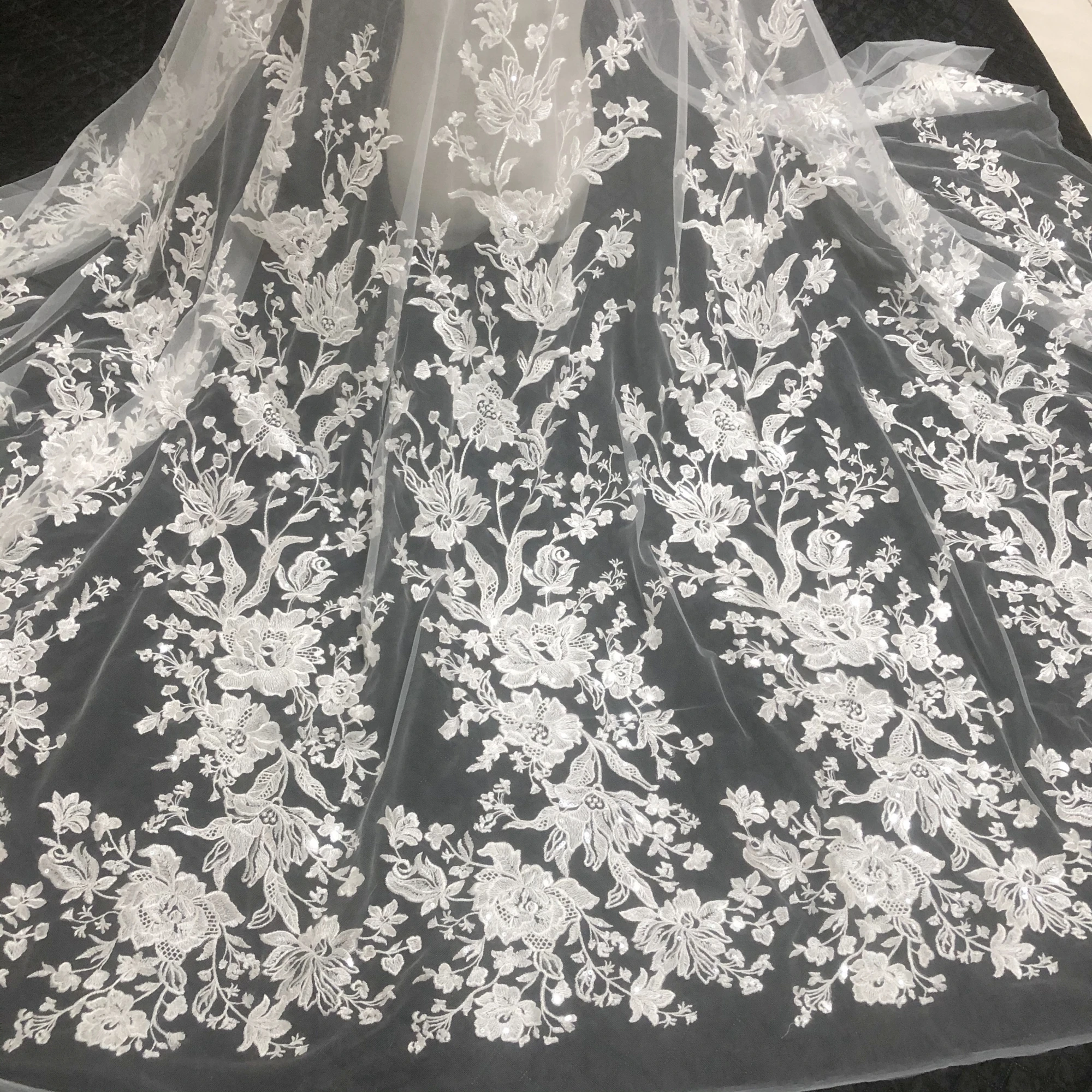 

Beautifully Embroidered Rayon Sequin Lace Fabric Suitable For Designing Wedding Dresses Evening Dresses Furniture Decoration