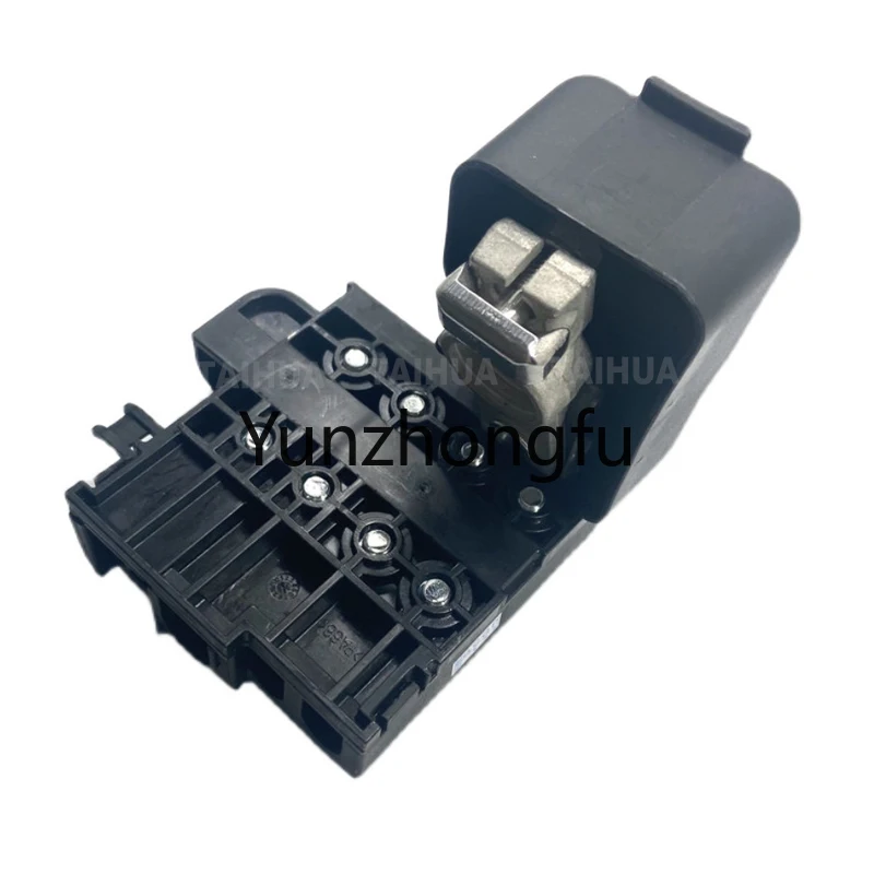 Fit for Great Wall Haval H2 battery fuse box, engine room battery fuse wire base, plastic shell accessories