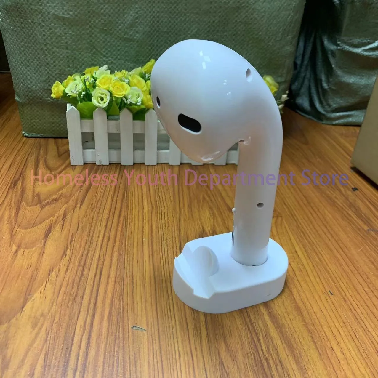 Oversized giant headphone Bluetooth speaker