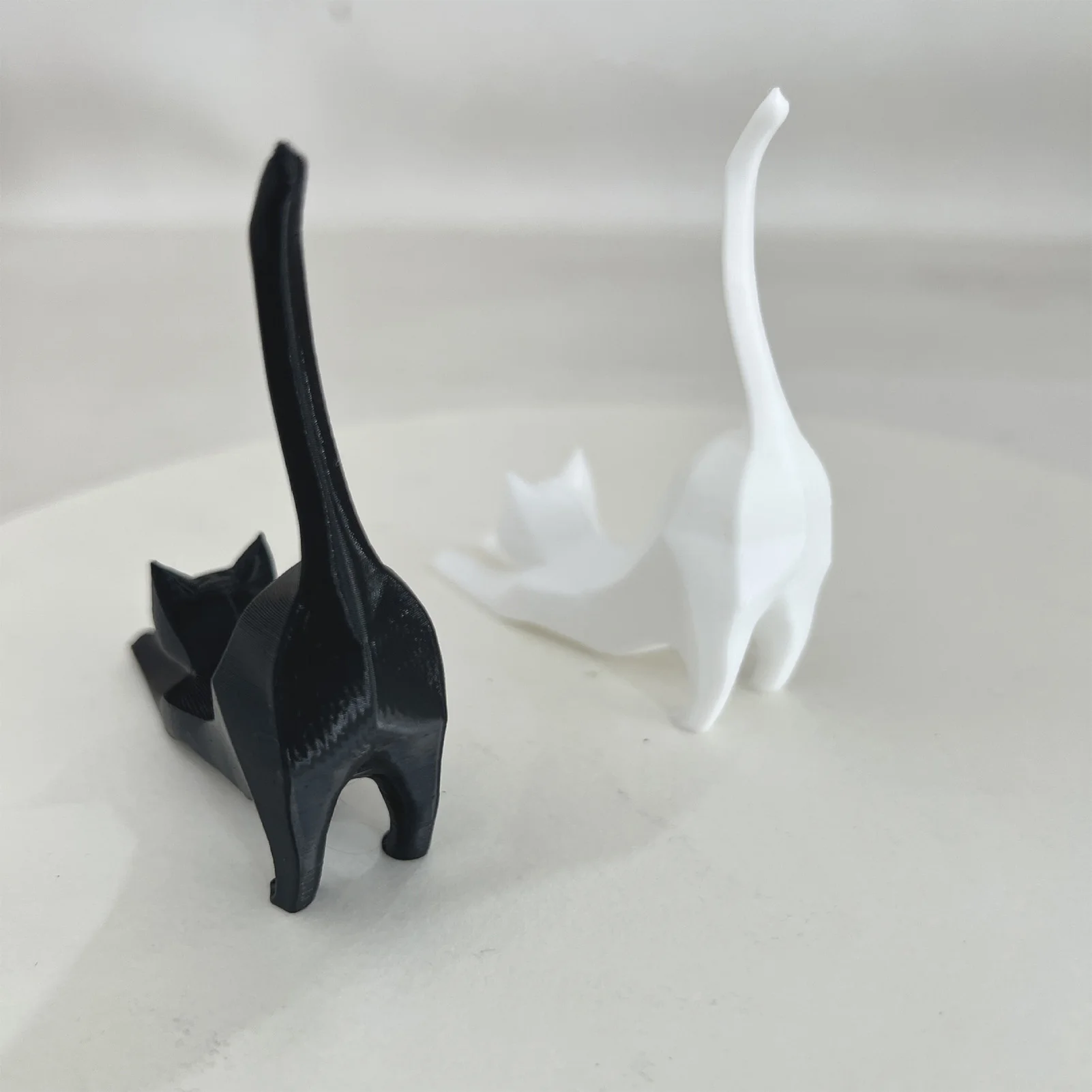 Tiny Stretching Cat Sculpture Adorable Resin Kitten Decor for Office and Shelf Display